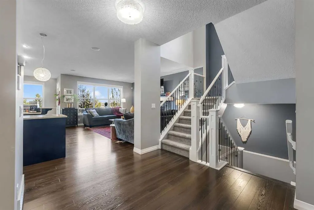128 Ridge View Close