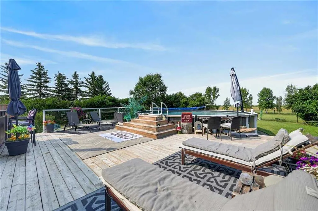 270055 Township Road 234A