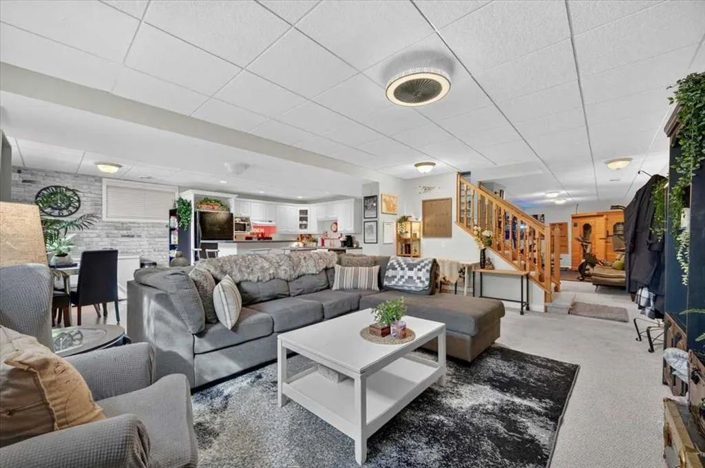 270055 Township Road 234A