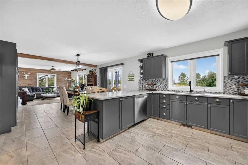 270055 Township Road 234A