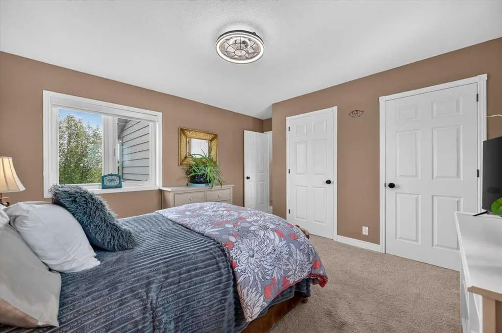 270055 Township Road 234A