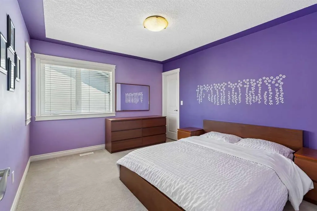 14 Taralake Cape NE