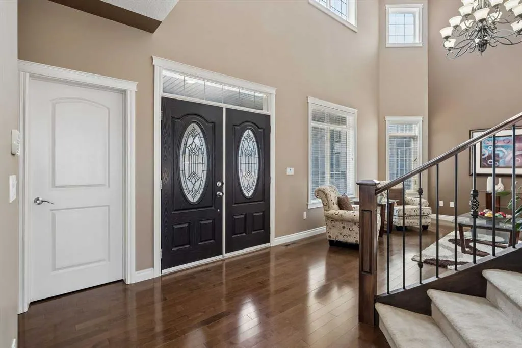 14 Taralake Cape NE
