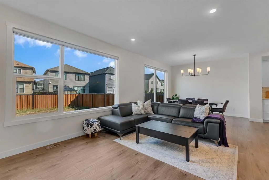 68 Sugarsnap Way SE