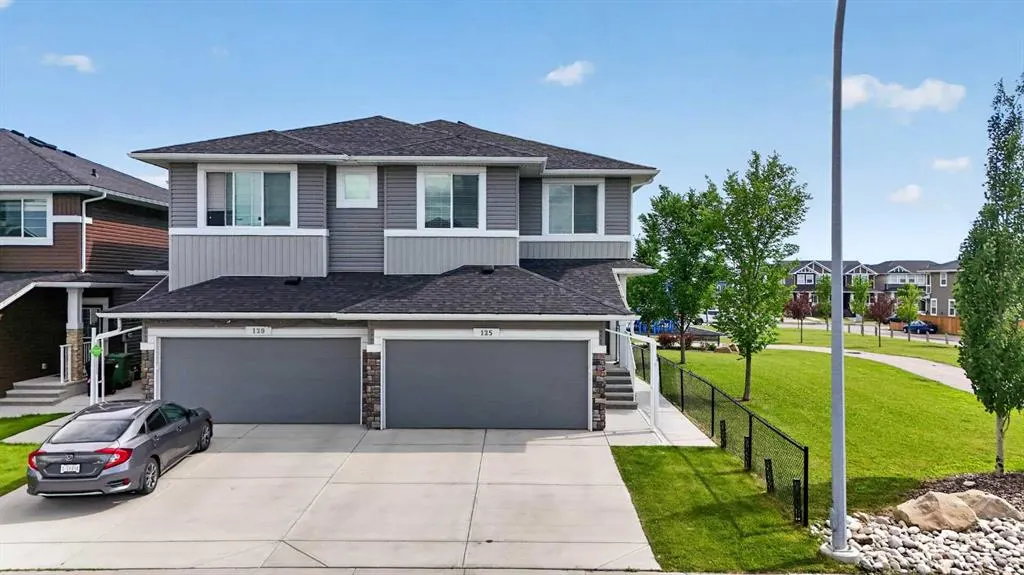 125 Redstone Common NE