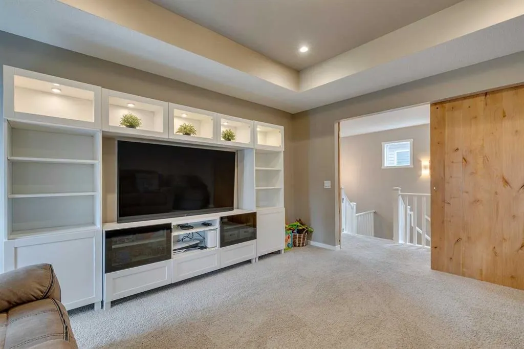 29 Copperpond Parade SE