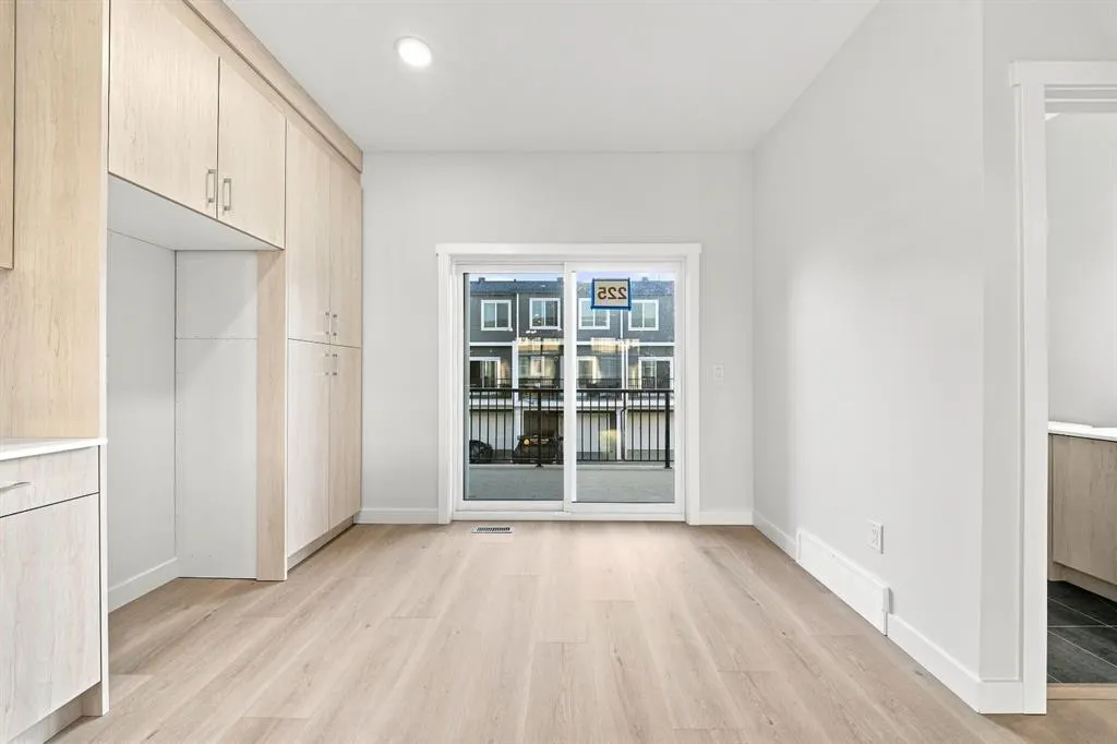 75 Cornerstone Row NE #225
