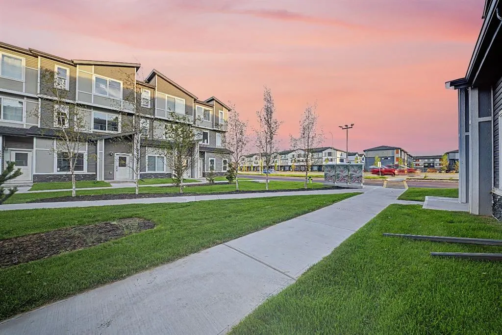 75 Cornerstone Row NE #225