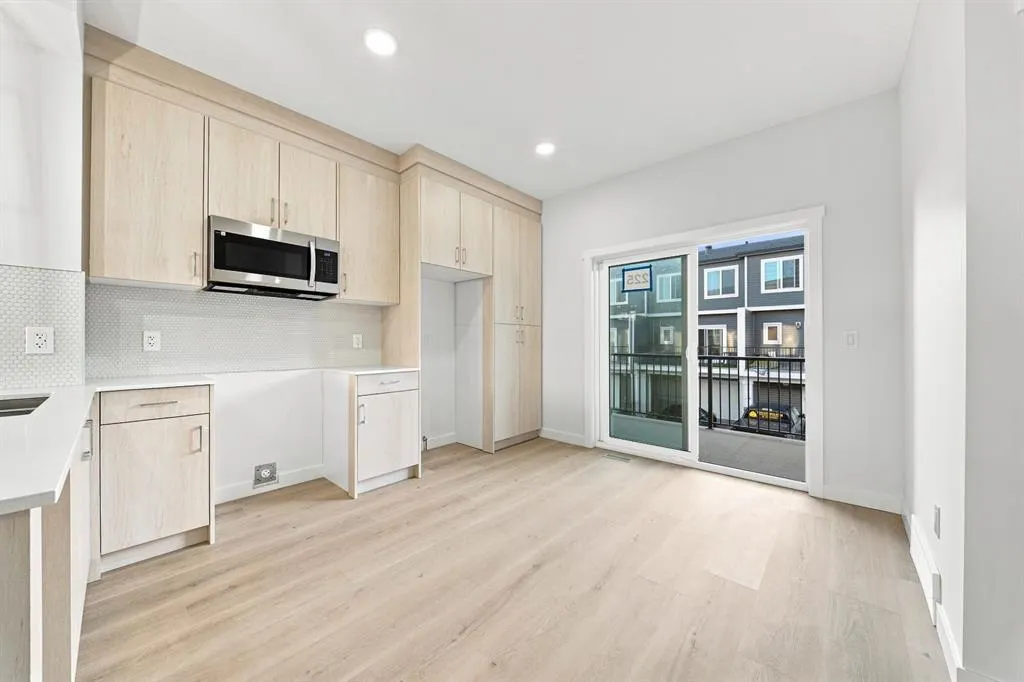 75 Cornerstone Row NE #225
