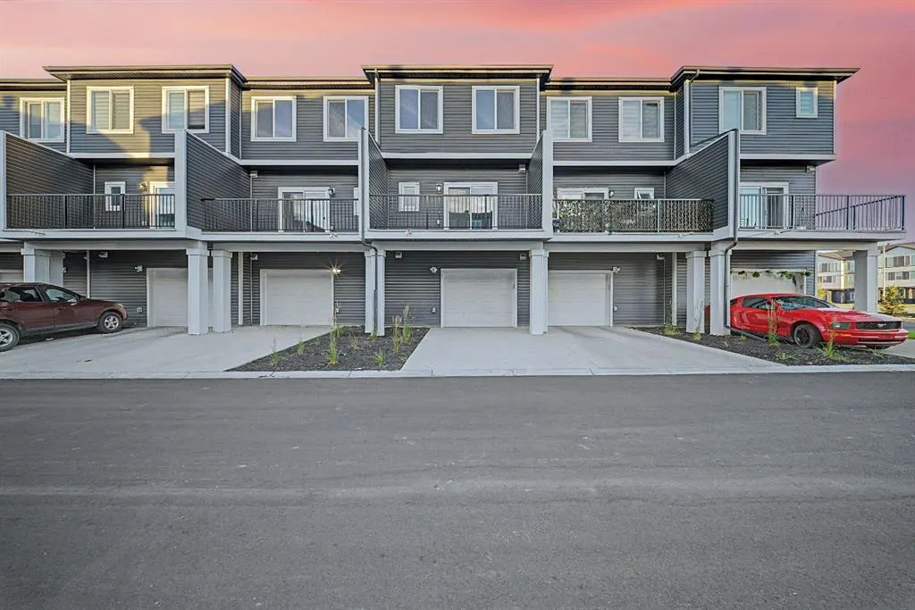 75 Cornerstone Row NE #225