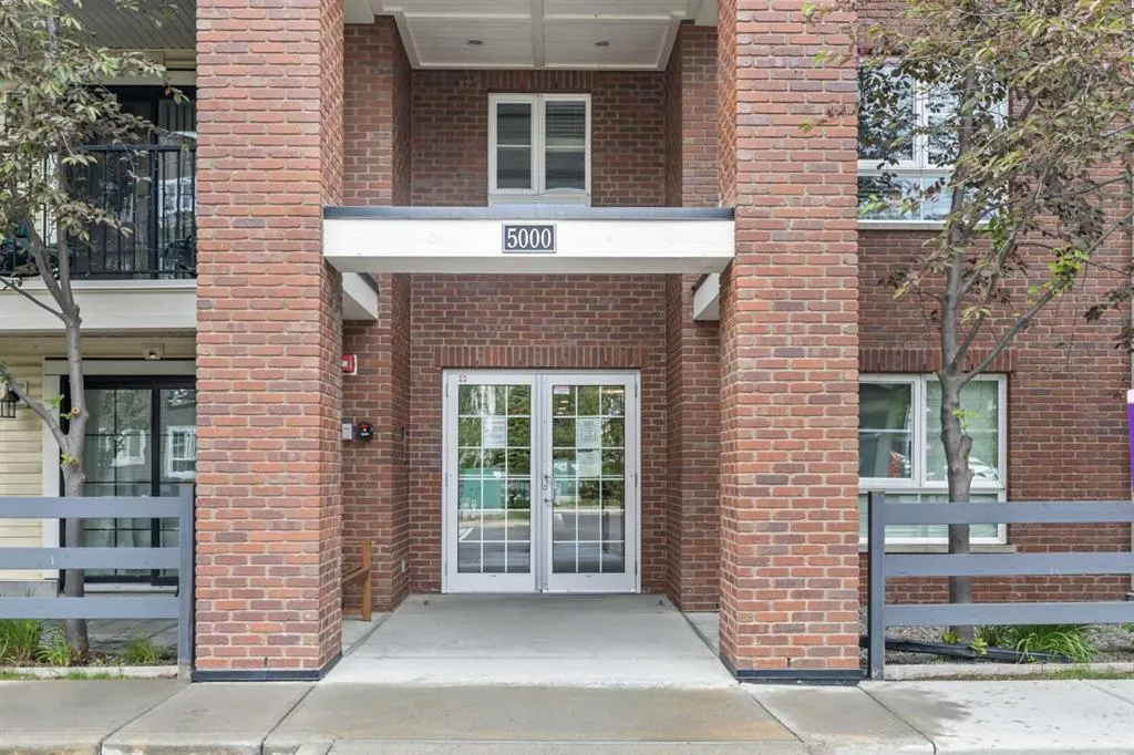 279 Copperpond Common SE #5209
