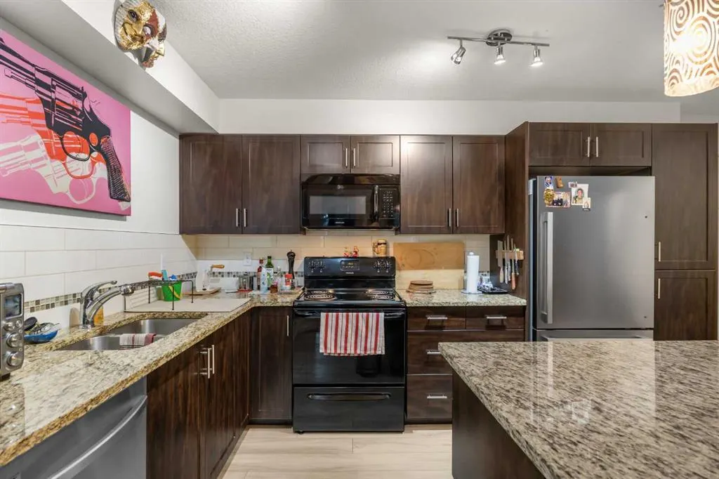 279 Copperpond Common SE #5209