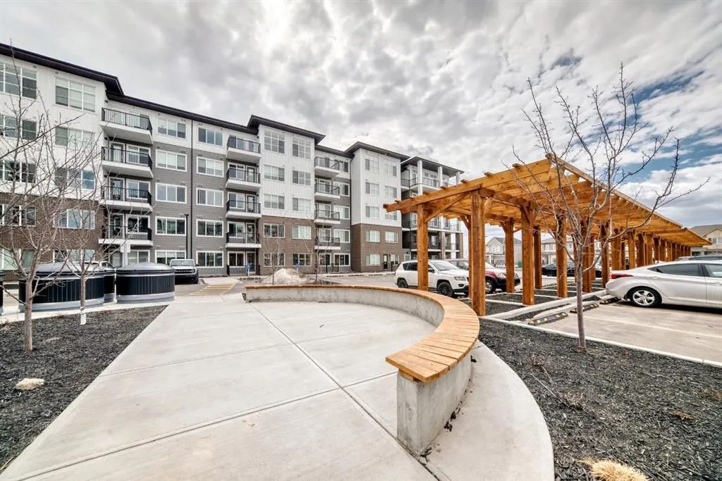 44 Skyview Parkway NE #2210
