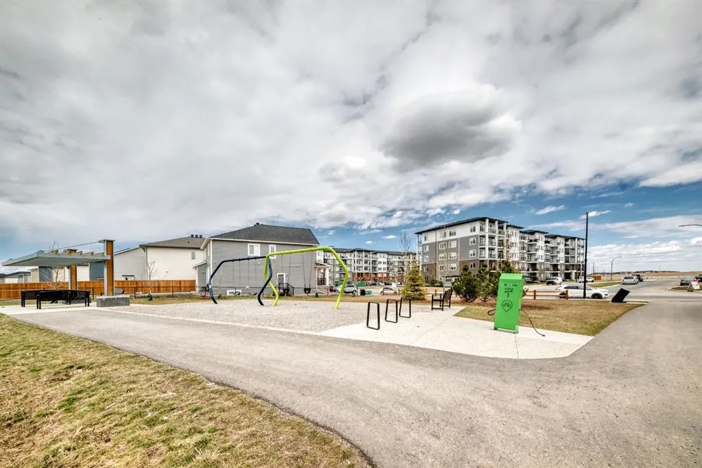 44 Skyview Parkway NE #2210