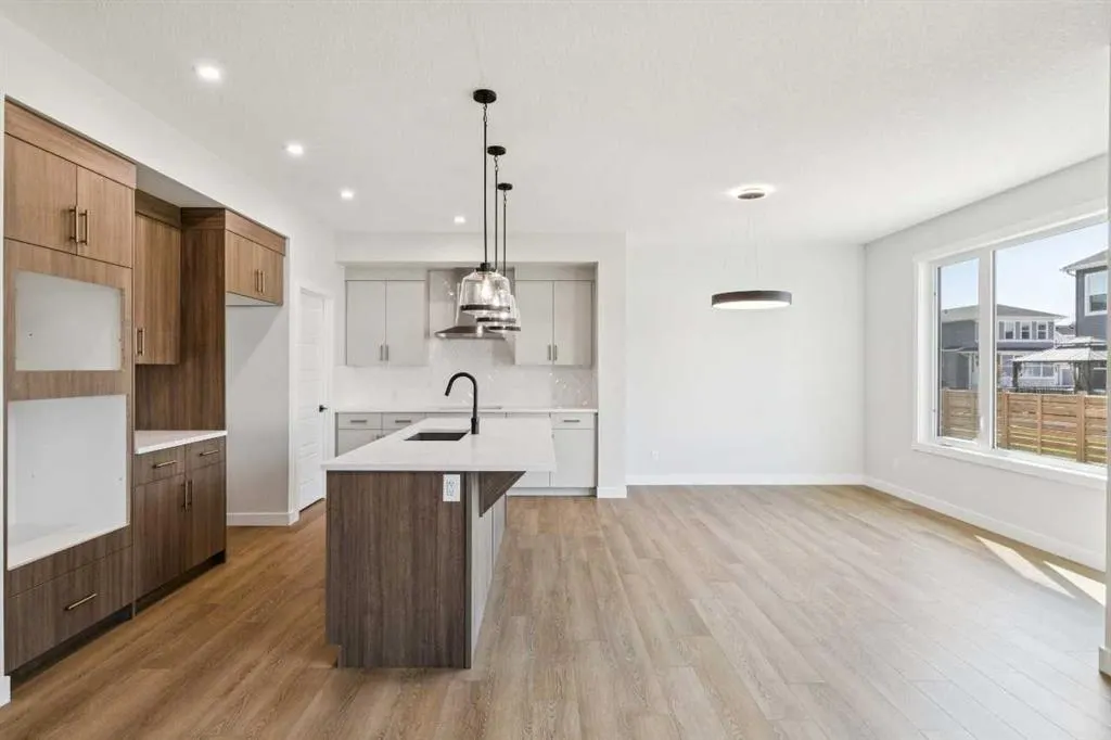 245 Dawson Wharf Crescent