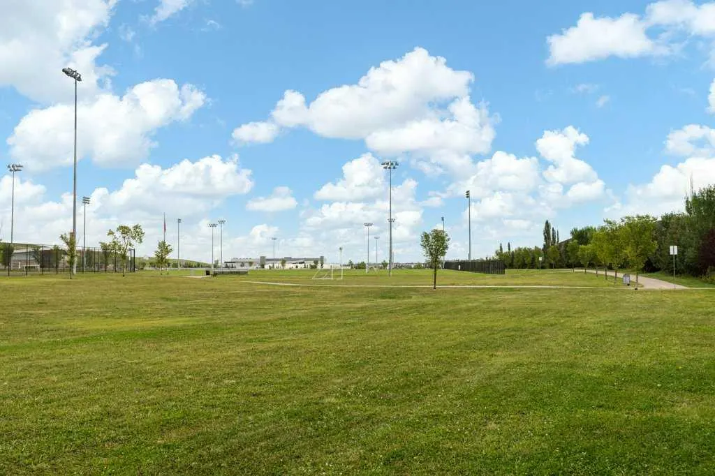 24 New Brighton Landing SE