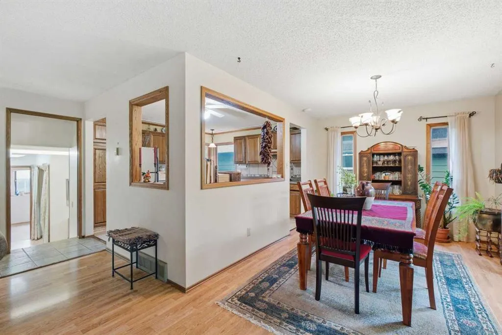 7 Glenport Road E
