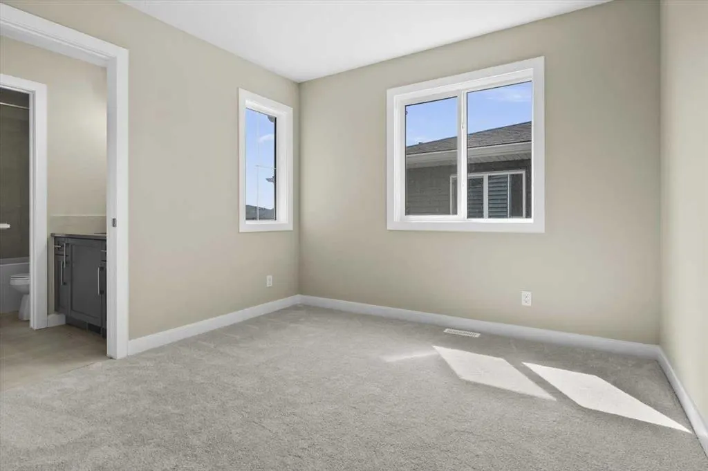 63 Agate Road