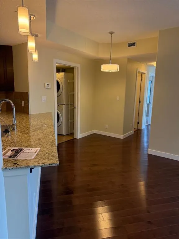 16 Varsity Estates Circle NW #701