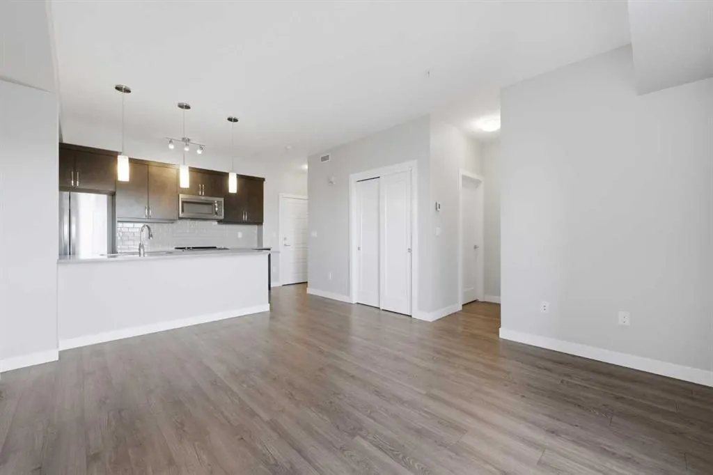 150 Auburn Meadows Manor SE #306