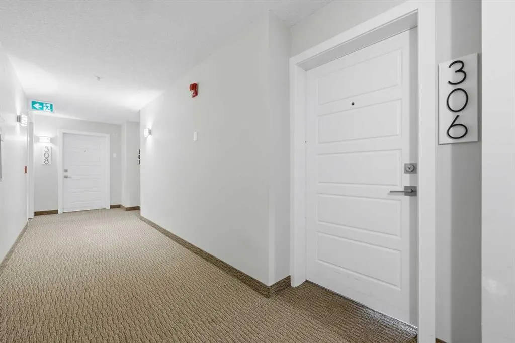 150 Auburn Meadows Manor SE #306
