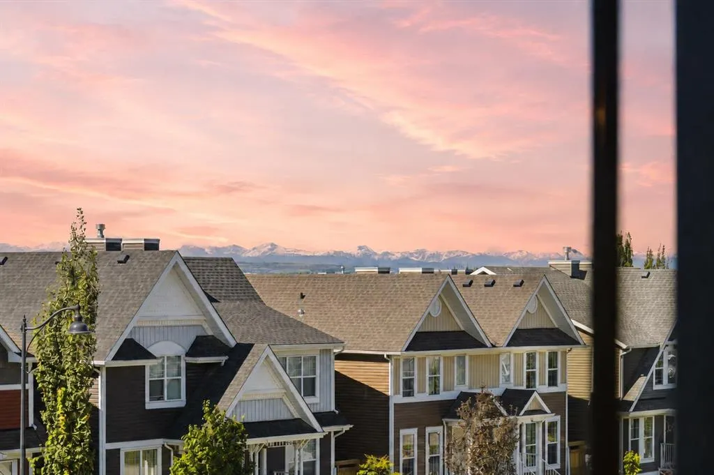 150 Auburn Meadows Manor SE #306
