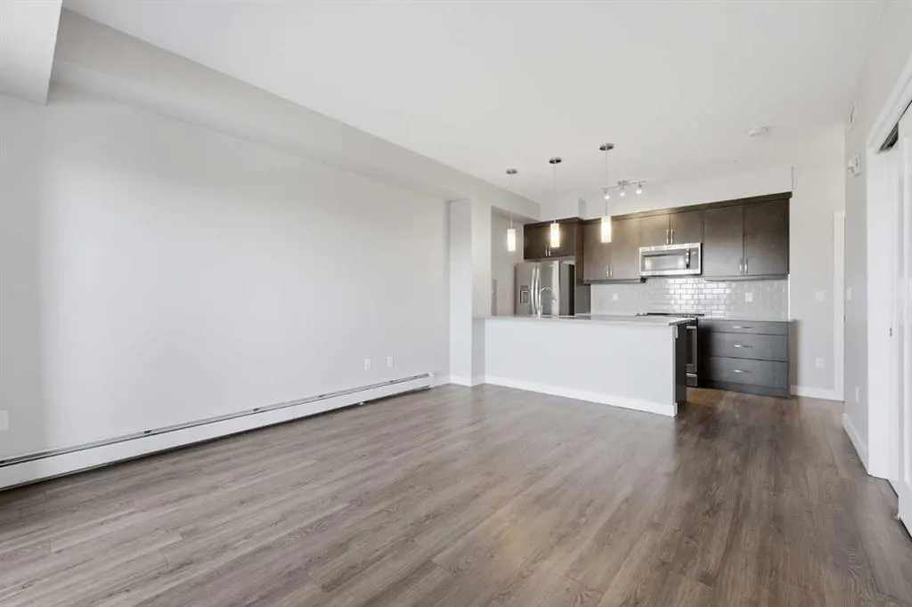 150 Auburn Meadows Manor SE #306