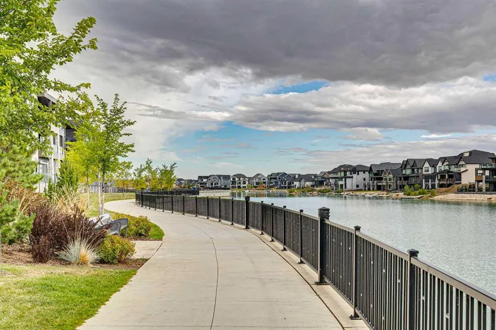 120 Marina Cove SE #301