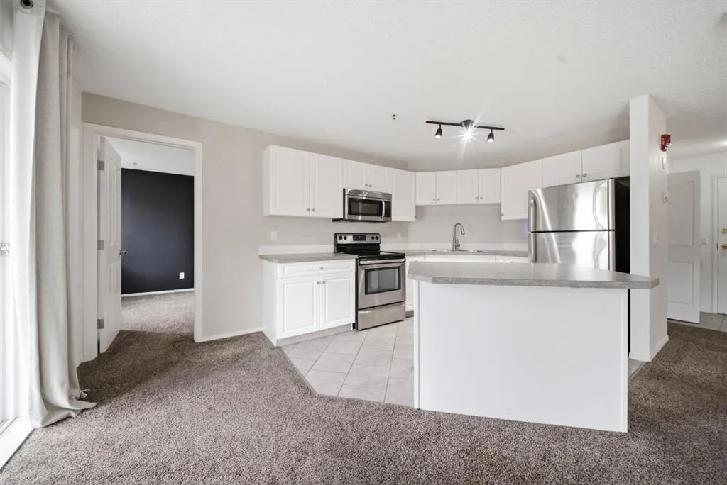3208 Valleyview Park SE #208