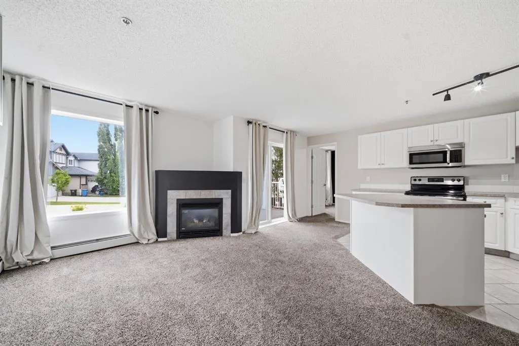 3208 Valleyview Park SE #208