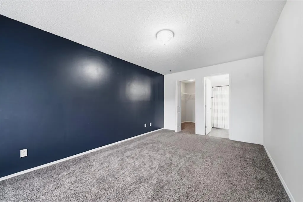 3208 Valleyview Park SE #208
