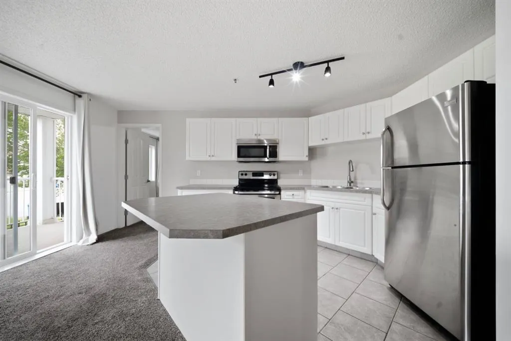 3208 Valleyview Park SE #208