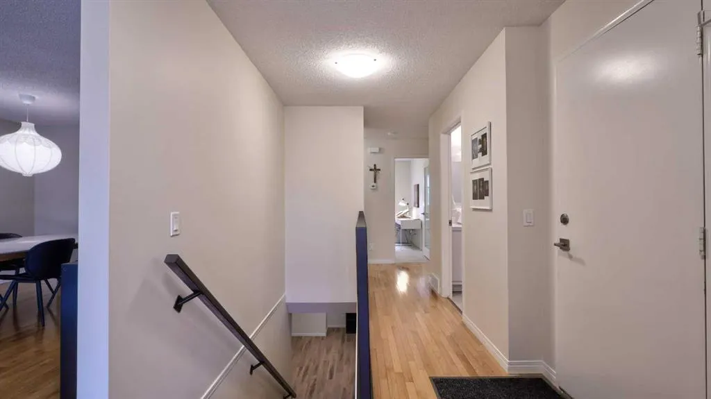 40 Vandoos Villas NW