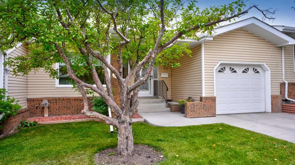 40 Vandoos Villas NW