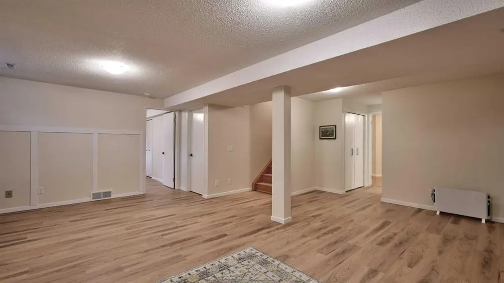 40 Vandoos Villas NW