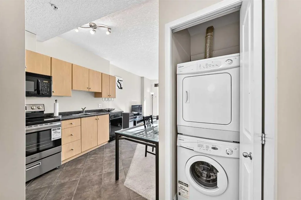 1053 10 Street SW #714