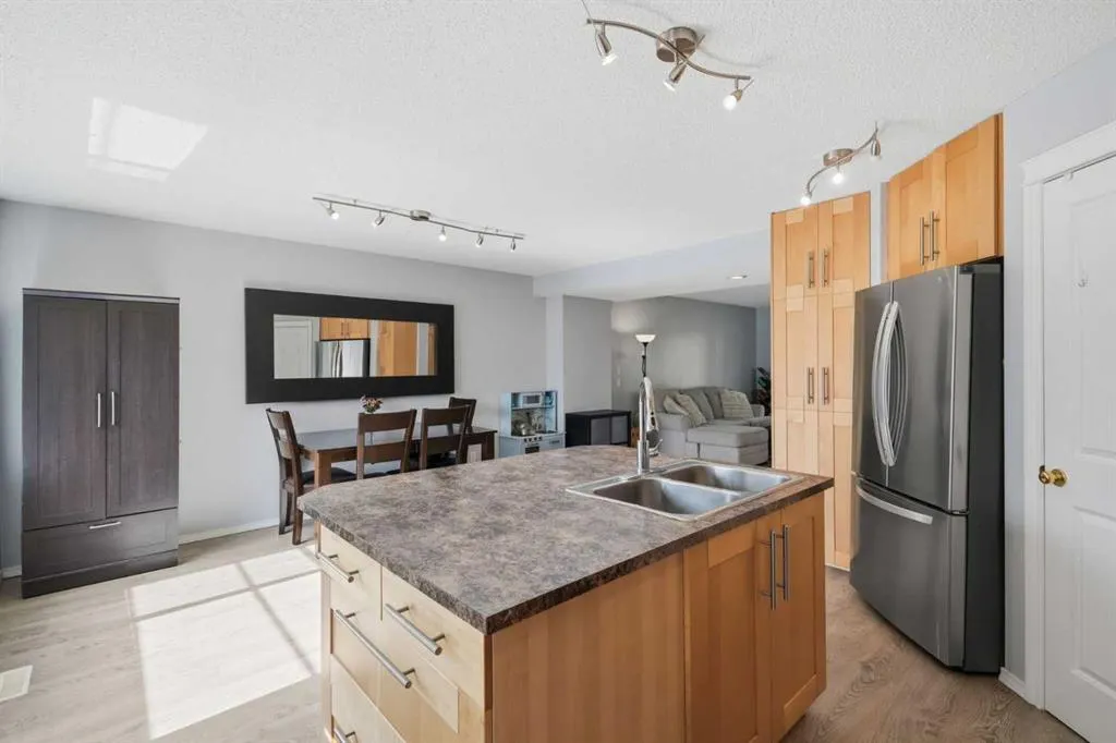 99 Prestwick Circle SE