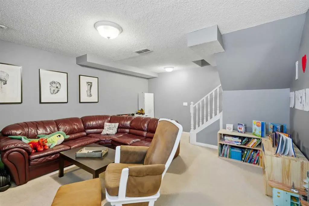 99 Prestwick Circle SE