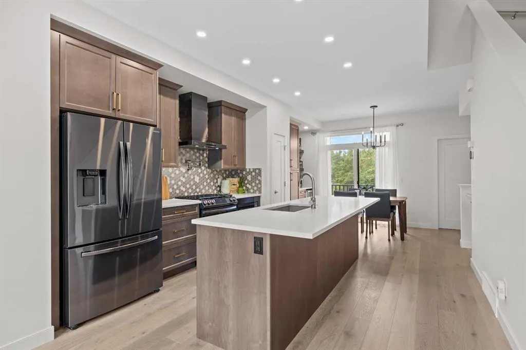 81 Greenbriar Place NW #206