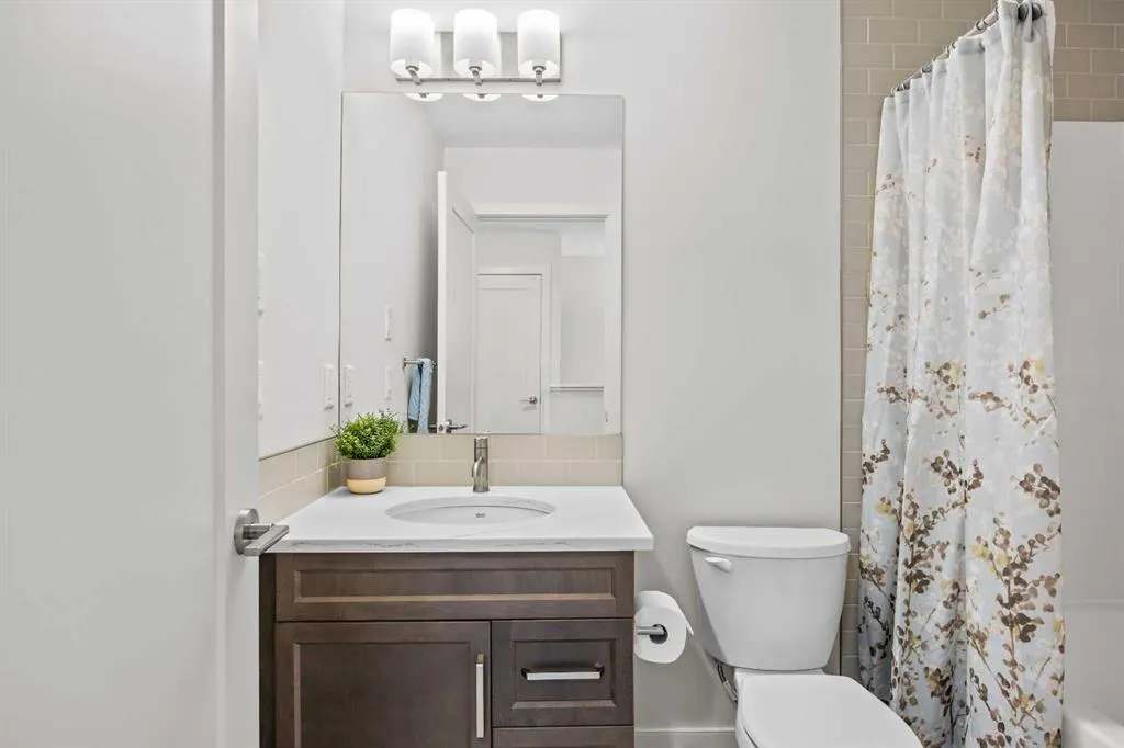 81 Greenbriar Place NW #206