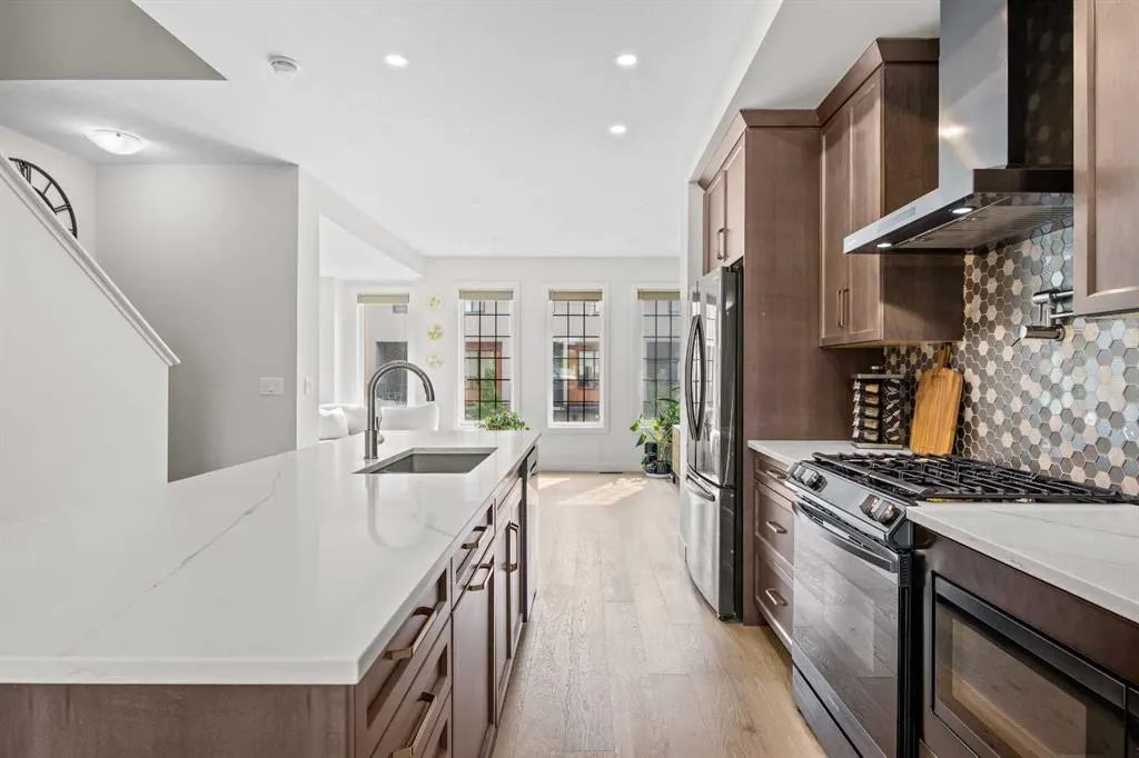 81 Greenbriar Place NW #206