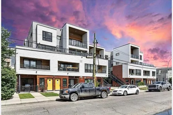 120 18 Avenue SW