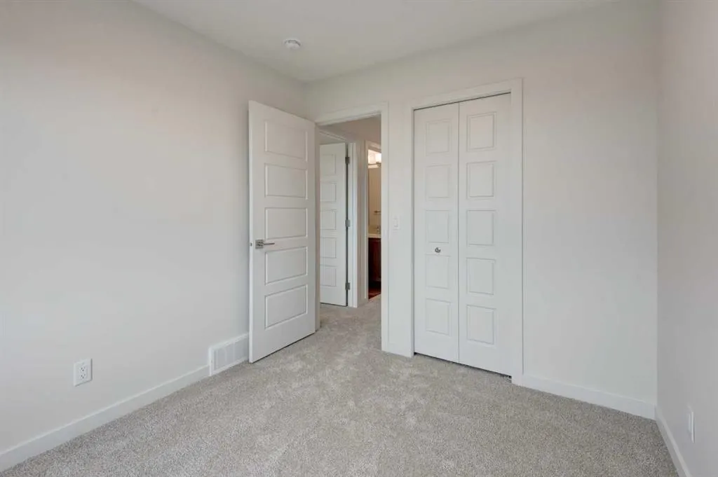 51 Mercado Lane SE