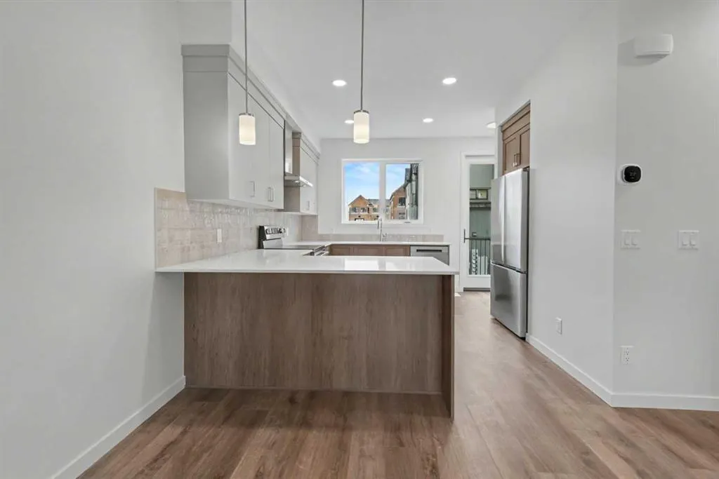 51 Mercado Lane SE