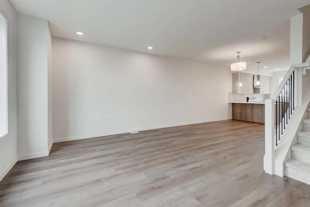 51 Mercado Lane SE