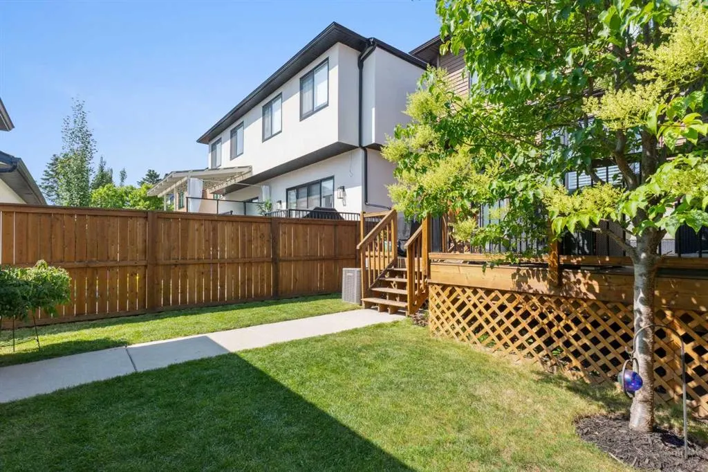 2808 26 Street SW