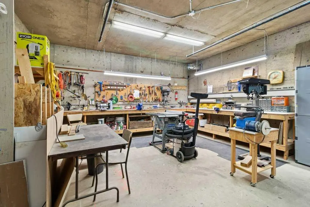 5300 48 Street ##118