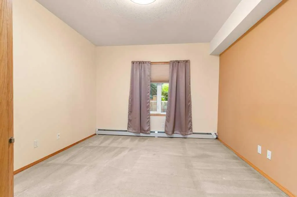 5300 48 Street ##118
