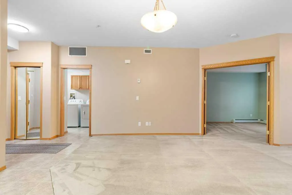 5300 48 Street ##118