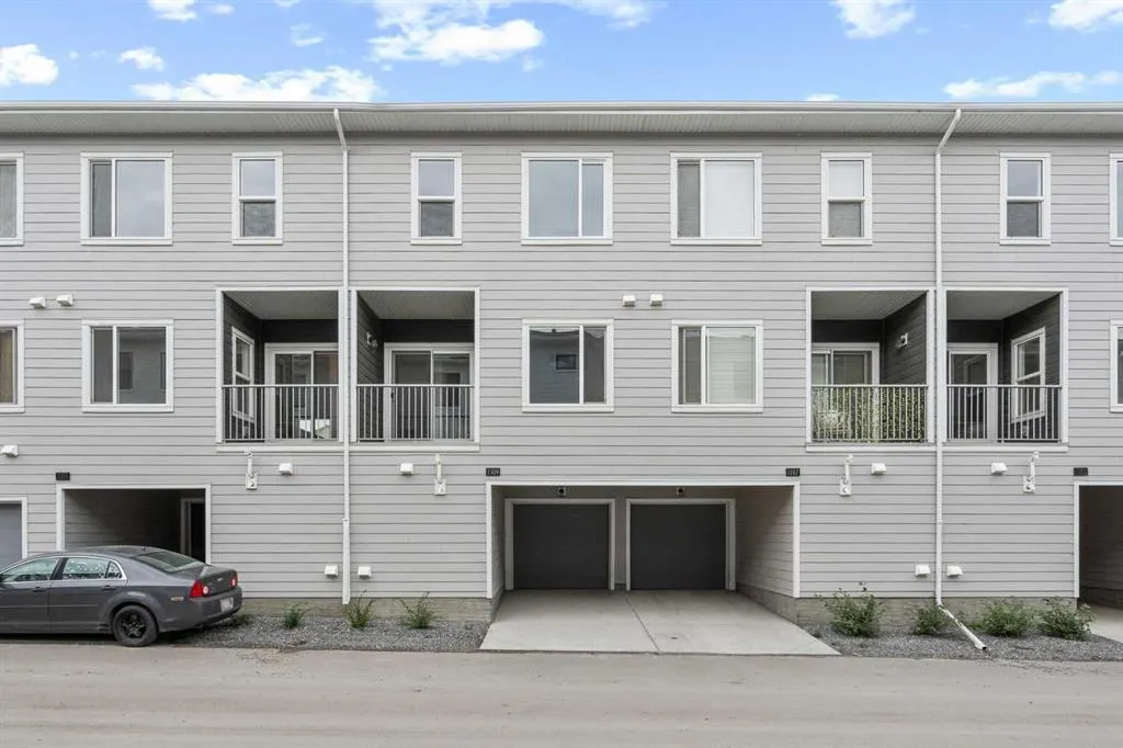 25 Wildwoods Court SW #1109